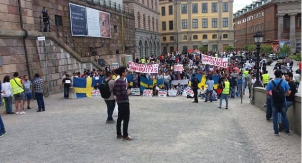 اعتصام أمام البرلمان السويدي في العاصمة ستوكهولم، 720x340 1 1