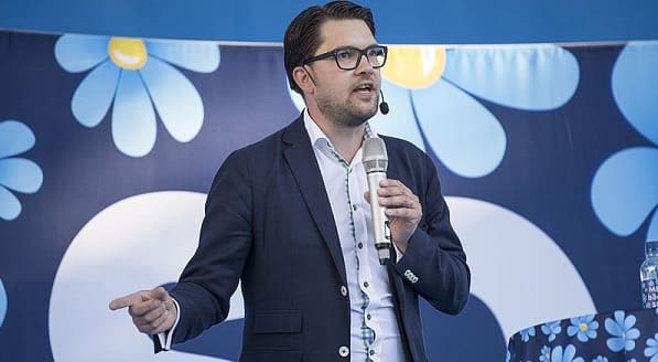 جيمي اوكسون 2 800x531 1