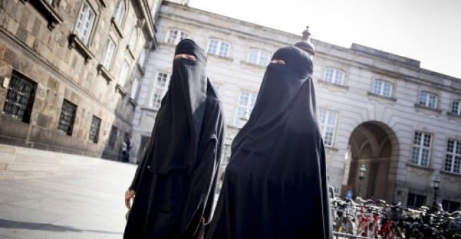 4ec37620492373a652c7c5ebd9c98cbf1be77a2d 1