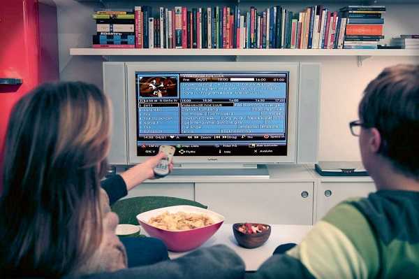 السويديين منقسمين حول ضريبة التلفزيون ومؤيدي حزب البيئة يرحبون ..ومؤيدي SD غاضبون 1 12oELVANtv LARGE 4