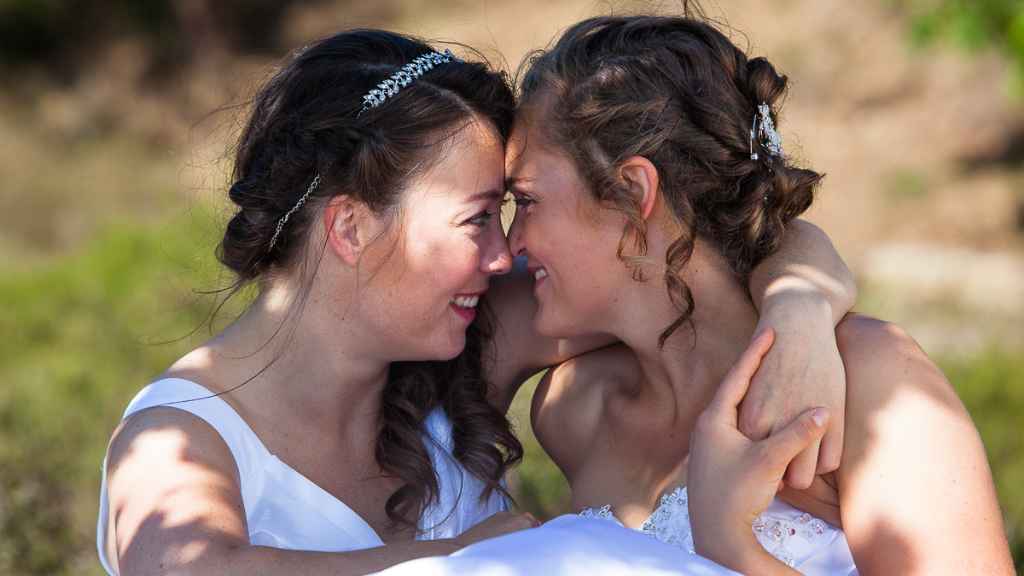 السويديات لا يرغبون بالزواج إلى عمر الأربعين! ما هو السبب؟ 1 brudar 1