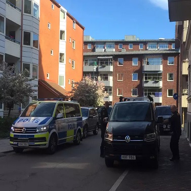 طعن بالسكين لامرأة يهودية في مدينة هلسنبوري والجالية اليهودية تتخوف من تداعيات الحادث 4 567