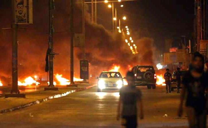 العراق قبل قليل : اعلان حظر التجوال وذخيرة حية ومحاولة اقتحام مطار بغداد 1 1 1163985 3