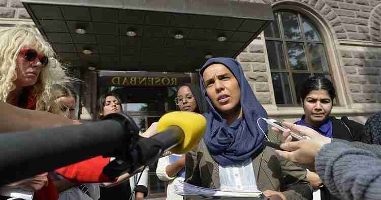 تضامن معلمّات سويديات غير مسلمات يرتدين الحجاب رفضاً لقرار حظره في مدارس بلدية Skurup 1 223 7