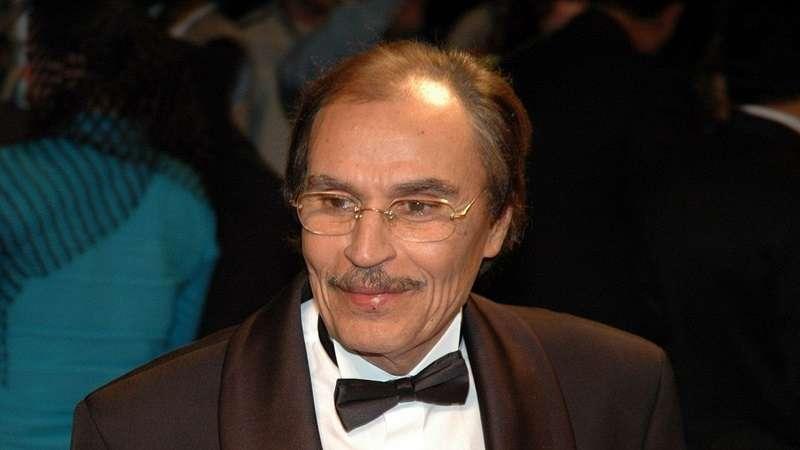 601d12c842360403d62a328d 3