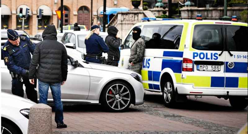 f5f6fd18 aa79 444b b1d2 8bee79e2c0dc 1