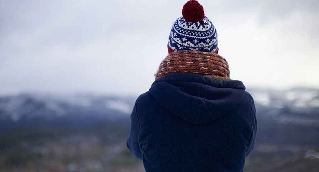 ensam person vinter 1050x700 1