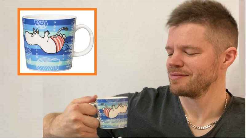 شاب سويدي يبيع "كوب" قديم تم انتاجه في عام 1990 بــ 250 ألف كرون. 1 2 3 1