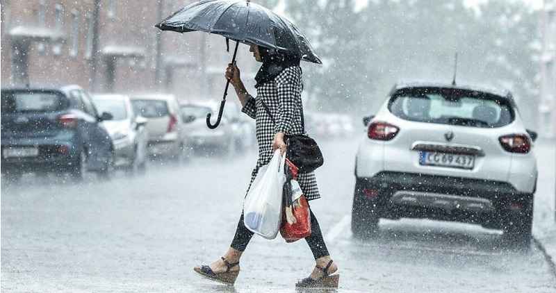 23271735 regnbyger 1