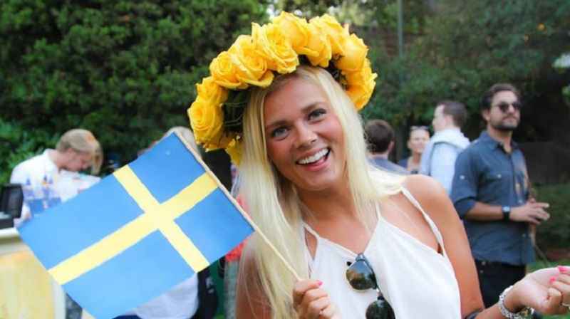 1026749810325686026 1 1