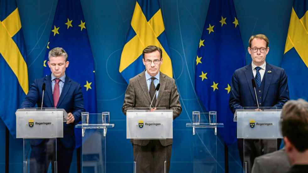 423e41ce abee 42da b900 f21a36d5f58d 1