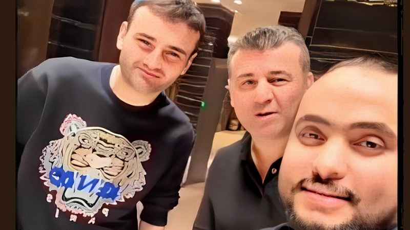 صلح بوراك ووالده 1