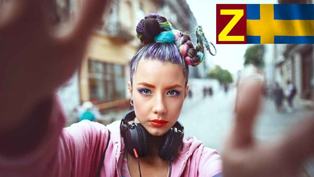 ung cool generation z tjej haller i kameran och tittar in i den 1