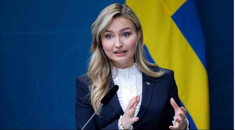 2 2 221027 Presstraff UK EB 11 1