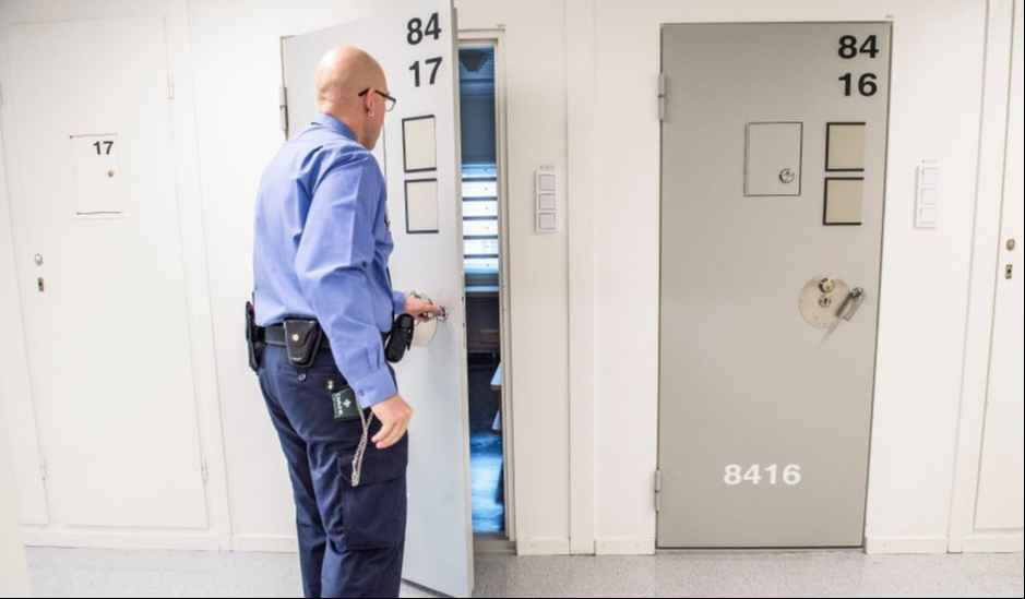 2ffbbcfd ac4d 4cb7 85c0 6c4175e5fbe5 1