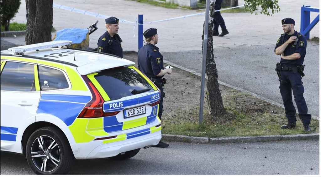 بعد موجة عنف كبيرة في مدينة سودرتاليا الشرطة تعتقل مراهقين يعملون لحساب العصابات الإجرامية 1 0XS7LpfSZQpitaTIlAv0xlQ34bgM REGULAR 1 1