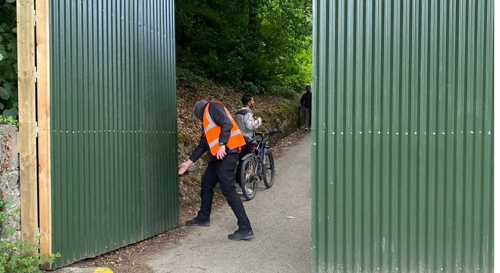 1d16a62a27aca6062bc5c7bb16db734635ea4aa0 1