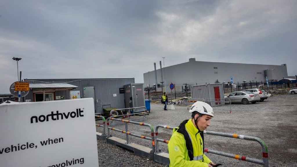 819225f5 b5cf 40a4 b5ea d549d8a538a9 1