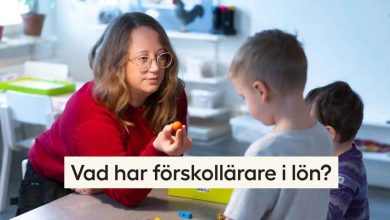 1628184240208174544 1