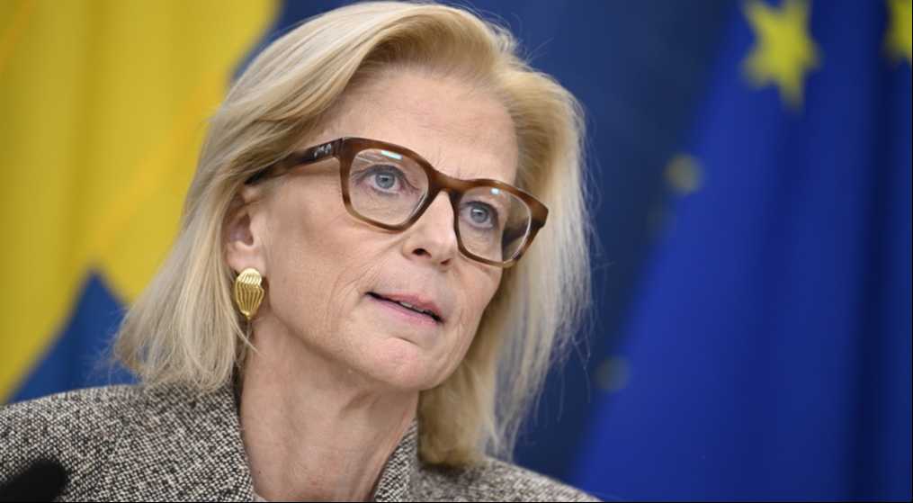 Finansminister Elisabeth Svantesson M meddelar att Bilprovningen s ljs 1