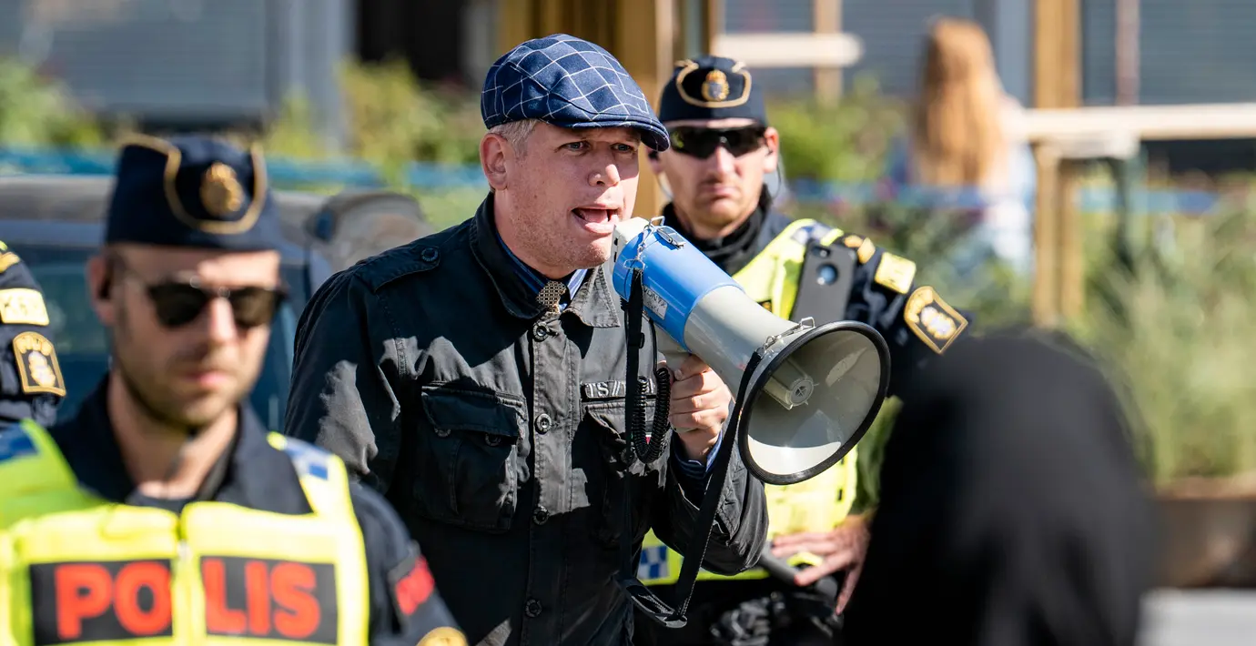 bc6351a1 44e9 45ac abd6 d468c08dd6f2