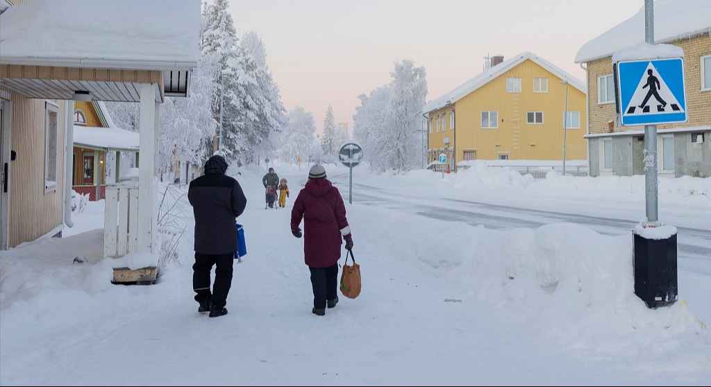 sdl DJWVQM Wx8lo nh 37a57d9022 1