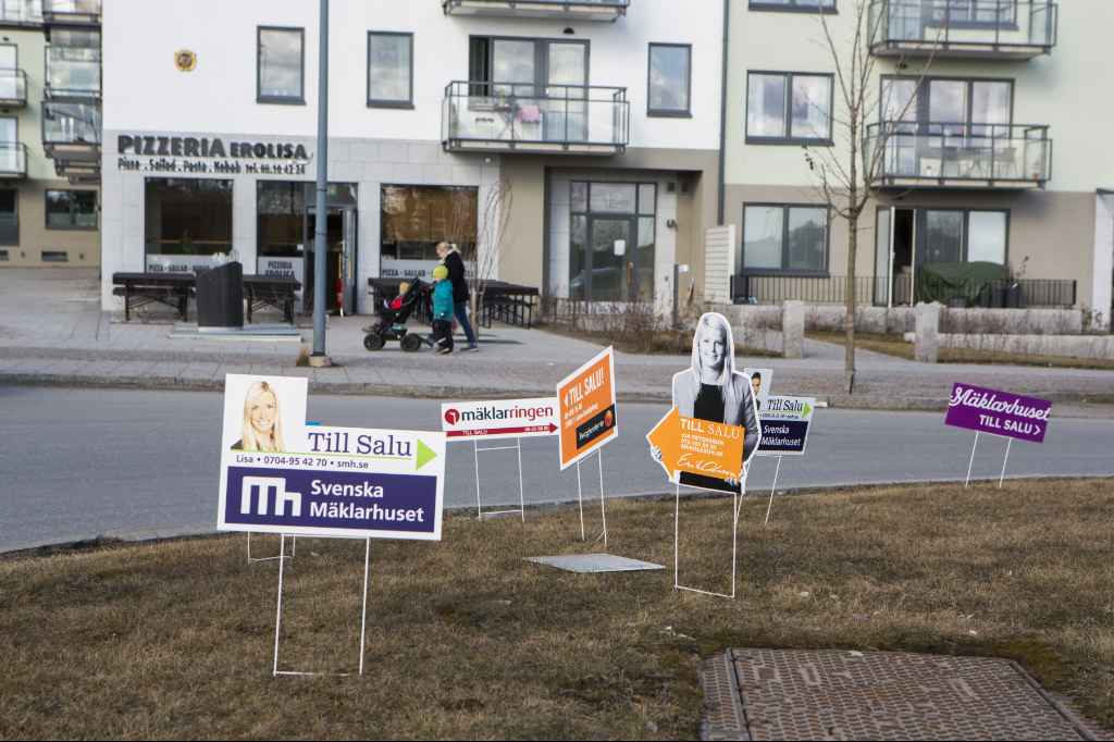 15131258 maklarna konkurrerar om forsaljning av bostader 1