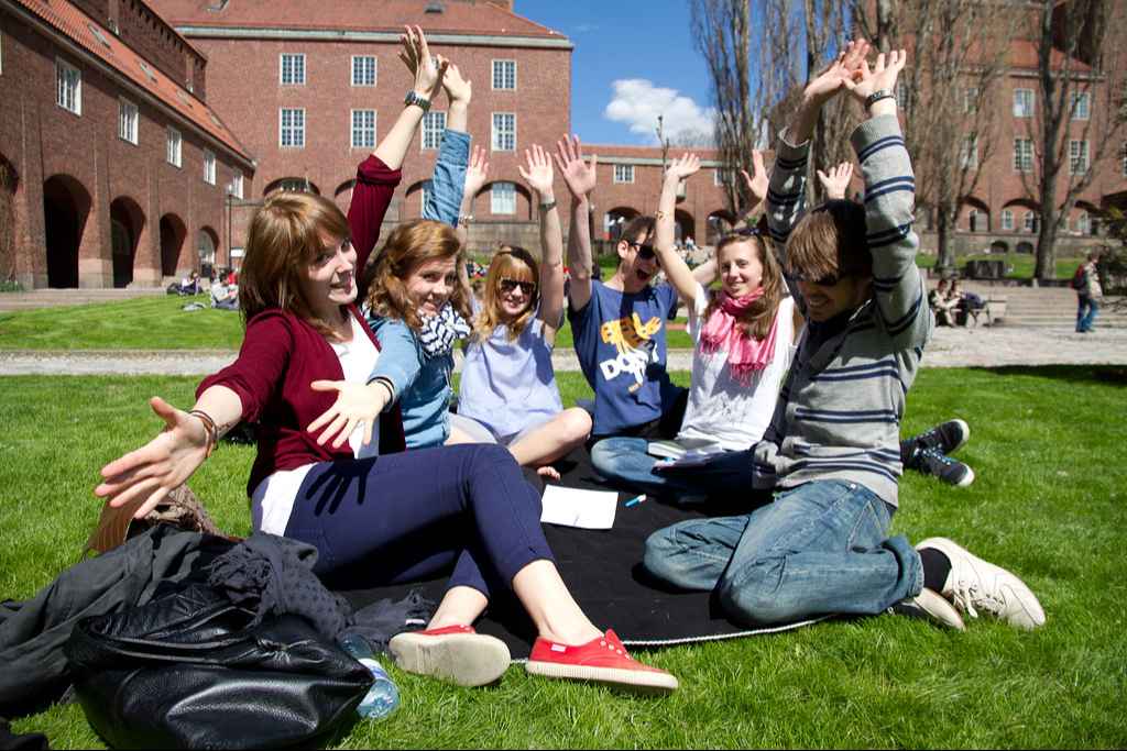 4883863800 4d000243df b 1