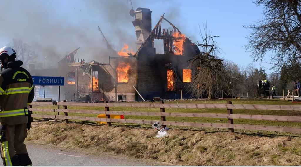 c2198c19 f3e7 4b42 b193 6f16ad02adf4 1