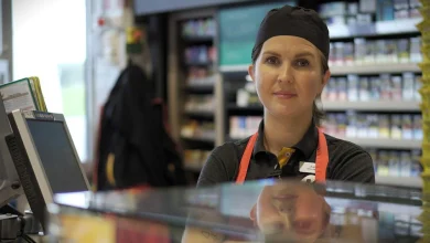 agnes 30 blev slagen av kund pa jobbet tankte pa att sluta v0 sOAVEumWoxy9Hx6yMAtESEa6qT7BVvmeIdoKsl N4k8