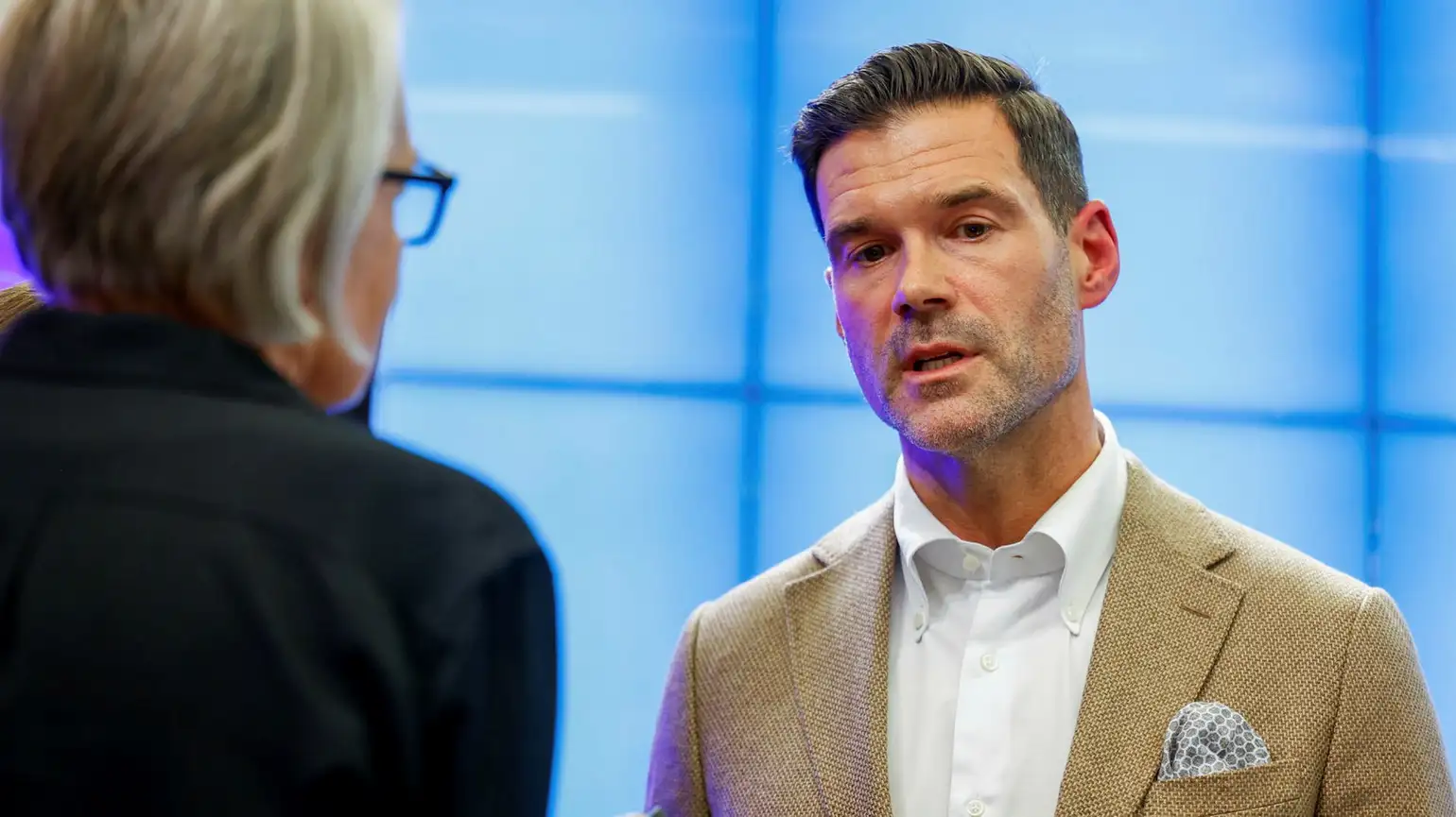 سوريون يحملون إقامات زاروا سوريا - هذا موقف مصلحة الهجرة السويدية؟ 1 5c15bfba cd6c 4e64 9b60 8b13b117569e