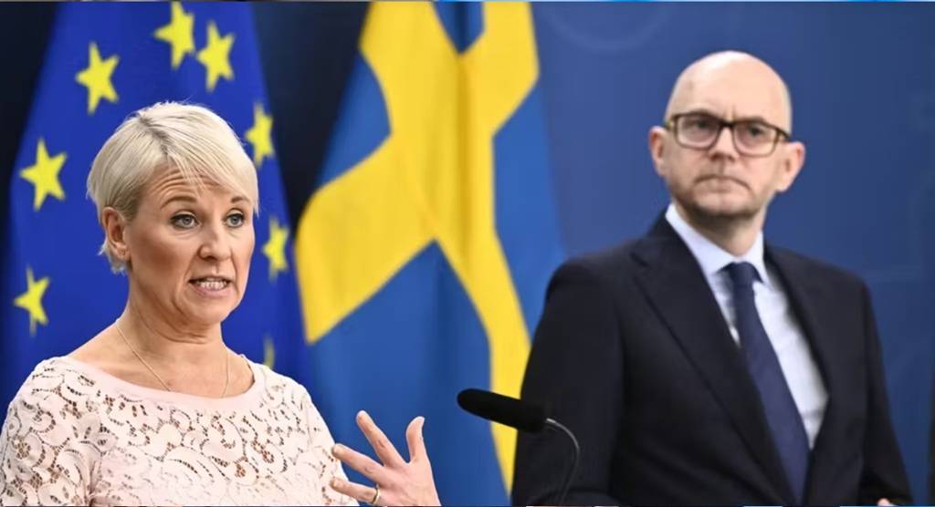 4bb840fe f39c 5a00 83c4 18fcd8fa14c2 1